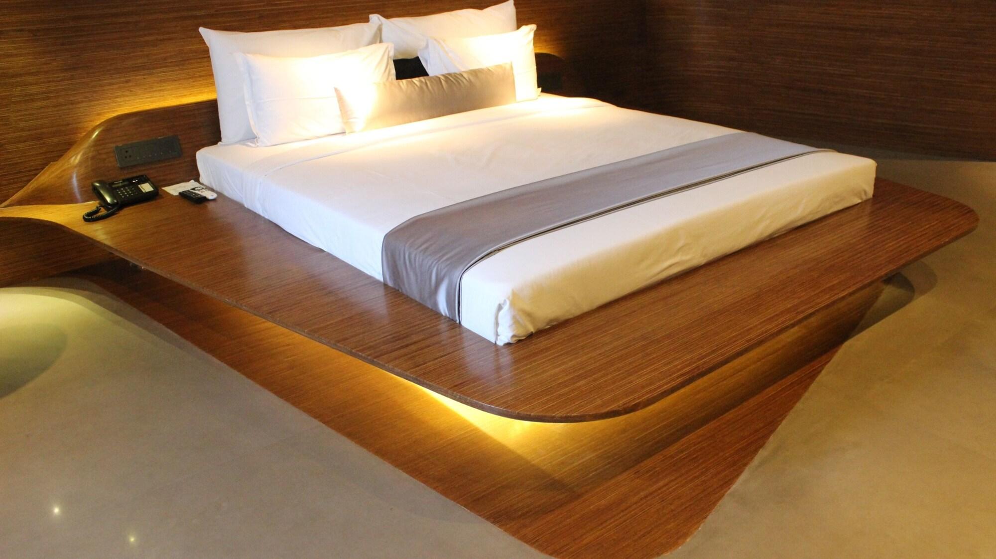 Design Hotel Chennai By Justa Экстерьер фото